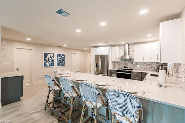 668 104th AVE N, Naples, FL 34108