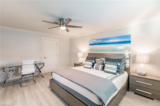 668 104th AVE N, Naples, FL 34108