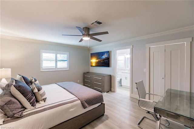 668 104th AVE N, Naples, FL 34108