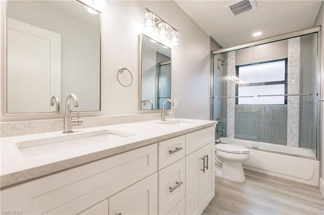 668 104th AVE N, Naples, FL 34108