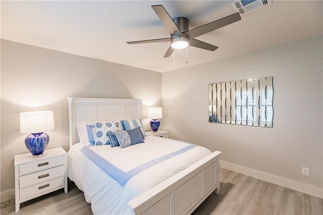 668 104th AVE N, Naples, FL 34108