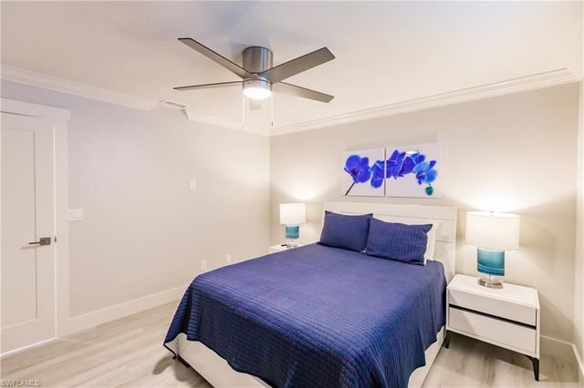 668 104th AVE N, Naples, FL 34108