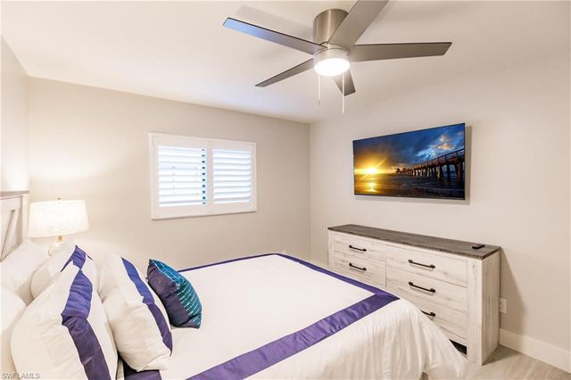 668 104th AVE N, Naples, FL 34108