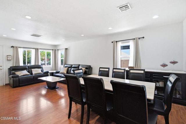 6642 Teesdale Avenue, North Hollywood, CA 91606