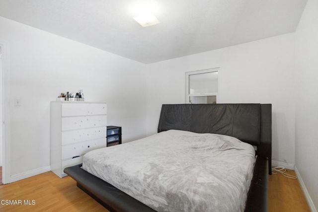 6642 Teesdale Avenue, North Hollywood, CA 91606