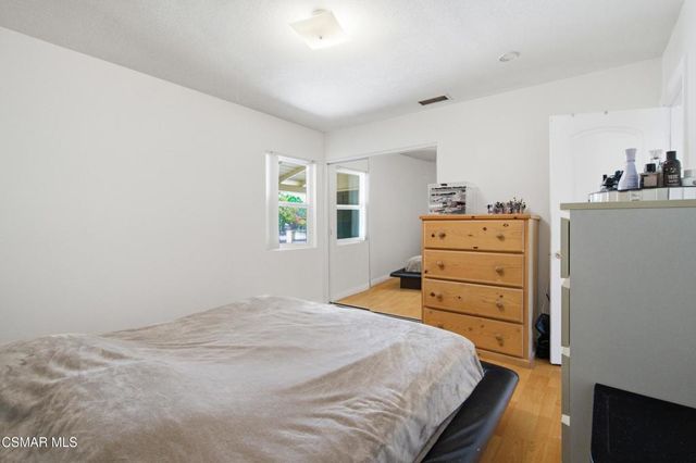 6642 Teesdale Avenue, North Hollywood, CA 91606