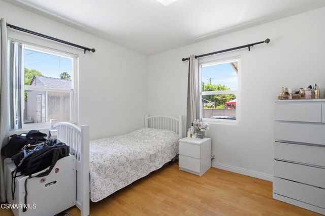 6642 Teesdale Avenue, North Hollywood, CA 91606