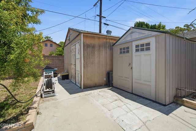 6642 Teesdale Avenue, North Hollywood, CA 91606