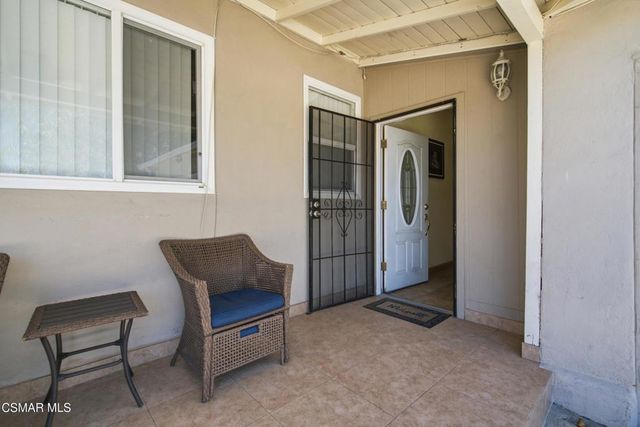 6642 Teesdale Avenue, North Hollywood, CA 91606