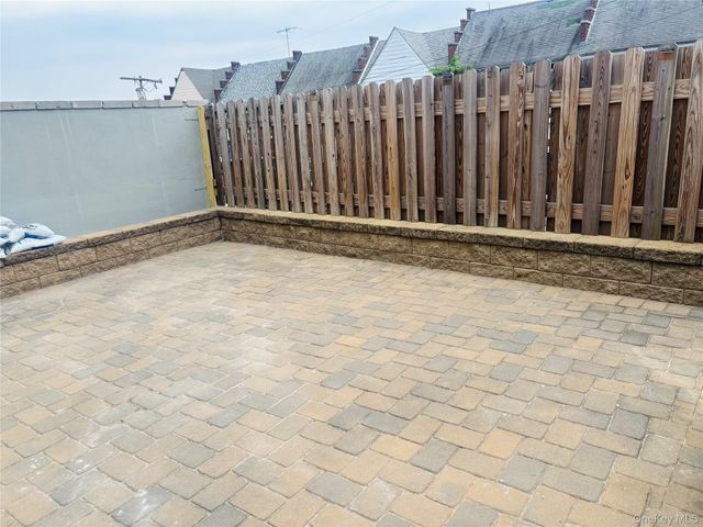 284 Somerville Place 1, Yonkers, NY 10703