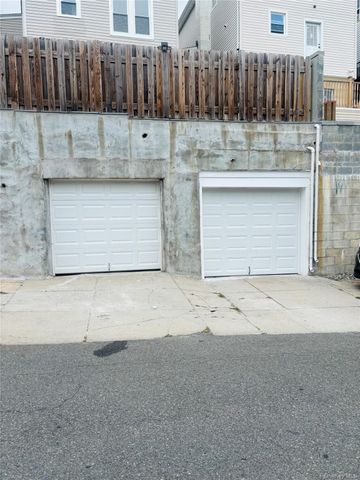 284 Somerville Place 1, Yonkers, NY 10703