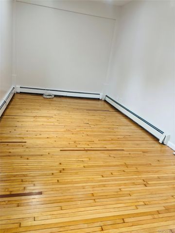284 Somerville Place 1, Yonkers, NY 10703