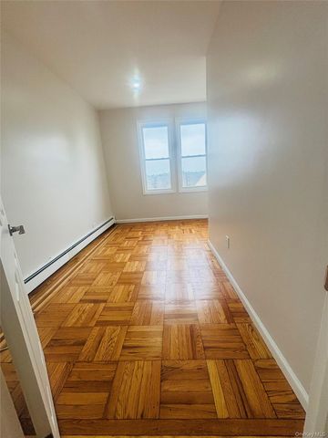 284 Somerville Place 1, Yonkers, NY 10703