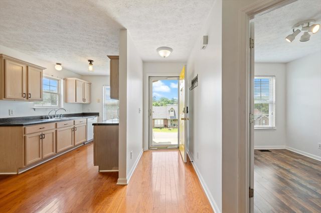 124 Jesse Brown Dr, Goodlettsville, TN 37072