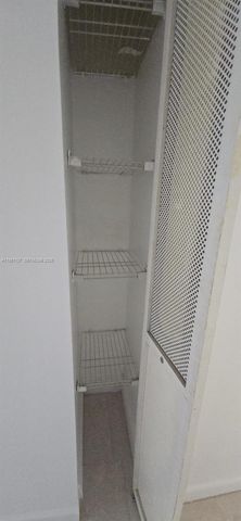 3680 Inverrary Dr 3M, Lauderhill, FL 33319