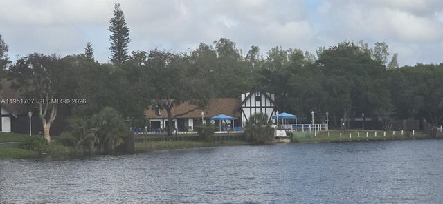 3680 Inverrary Dr 3M, Lauderhill, FL 33319