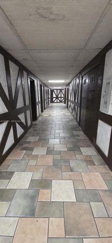 3680 Inverrary Dr 3M, Lauderhill, FL 33319