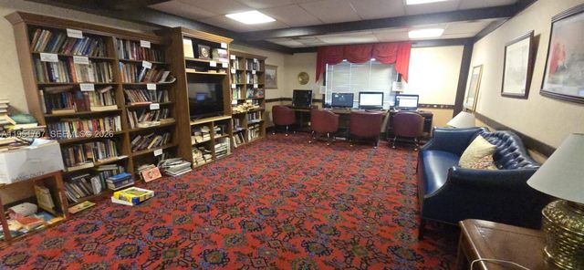 3680 Inverrary Dr 3M, Lauderhill, FL 33319