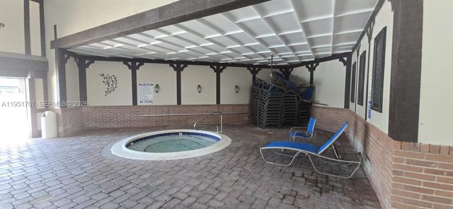 3680 Inverrary Dr 3M, Lauderhill, FL 33319