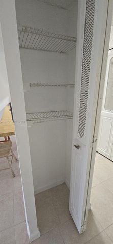 3680 Inverrary Dr 3M, Lauderhill, FL 33319