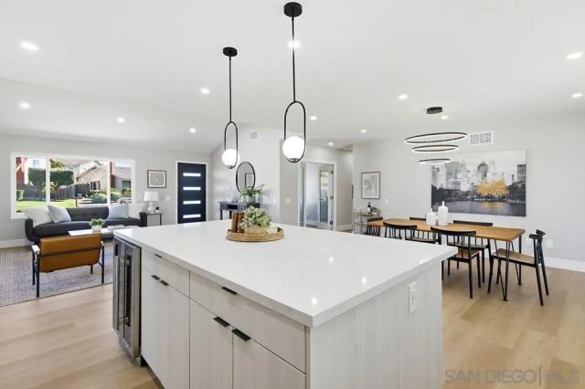 15220 Amalia St, San Diego, CA 92129