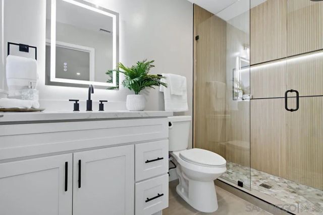 15220 Amalia St, San Diego, CA 92129