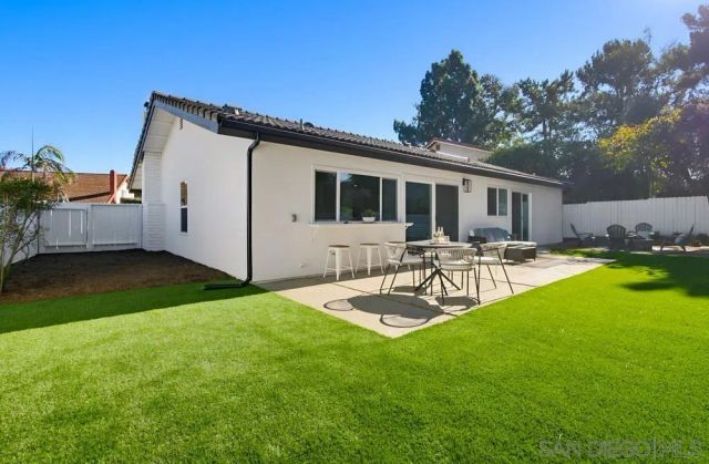 15220 Amalia St, San Diego, CA 92129