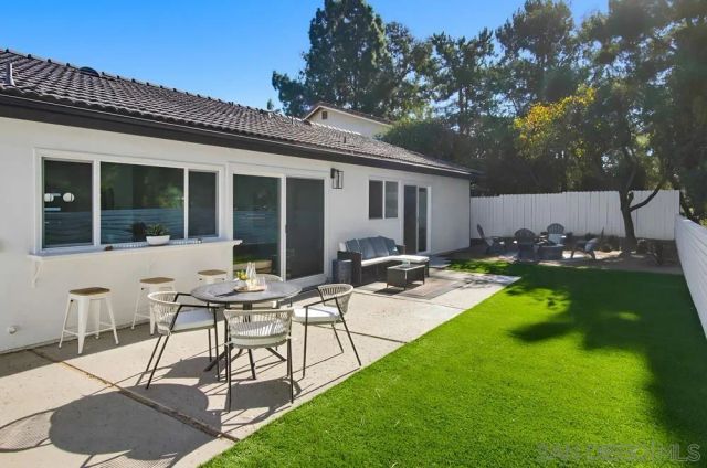 15220 Amalia St, San Diego, CA 92129