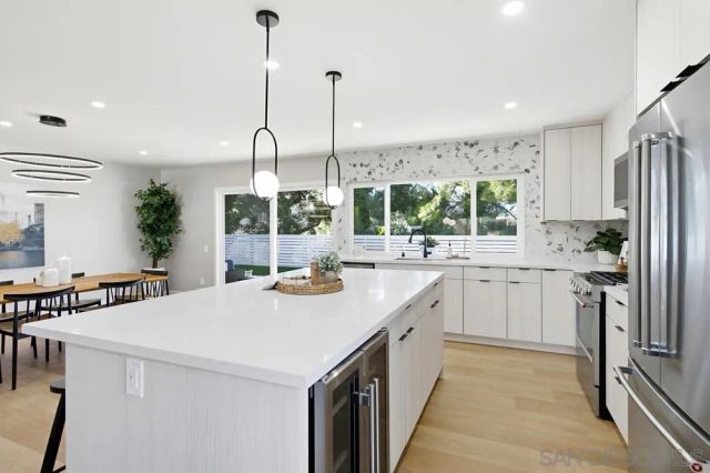 15220 Amalia St, San Diego, CA 92129