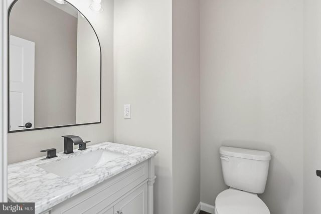1178 S SPRING RD, Vineland, NJ 08361