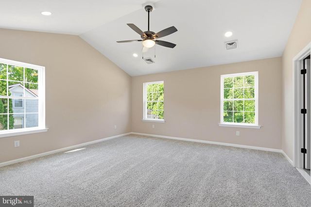 1178 S SPRING RD, Vineland, NJ 08361
