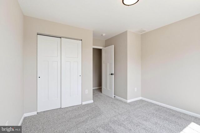 1178 S SPRING RD, Vineland, NJ 08361
