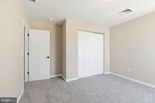 1178 S SPRING RD, Vineland, NJ 08361