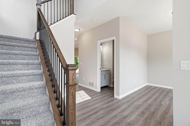 1178 S SPRING RD, Vineland, NJ 08361