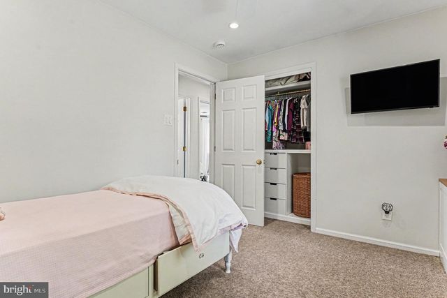 61 APPLEWOOD LN, Boyertown, PA 19512