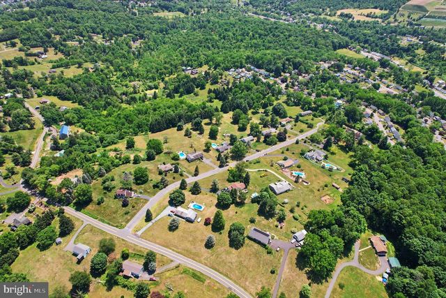 61 APPLEWOOD LN, Boyertown, PA 19512