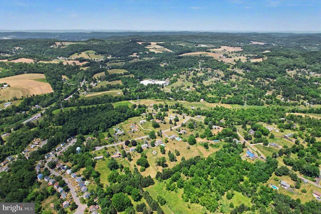 61 APPLEWOOD LN, Boyertown, PA 19512