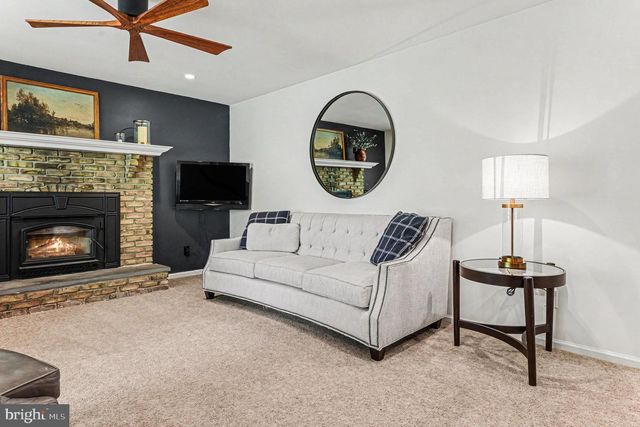 61 APPLEWOOD LN, Boyertown, PA 19512