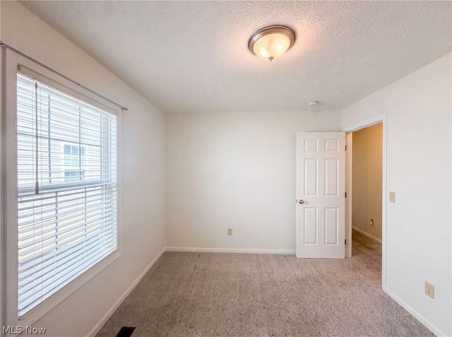 159 Prestwyck Lane, Elyria, OH 44035