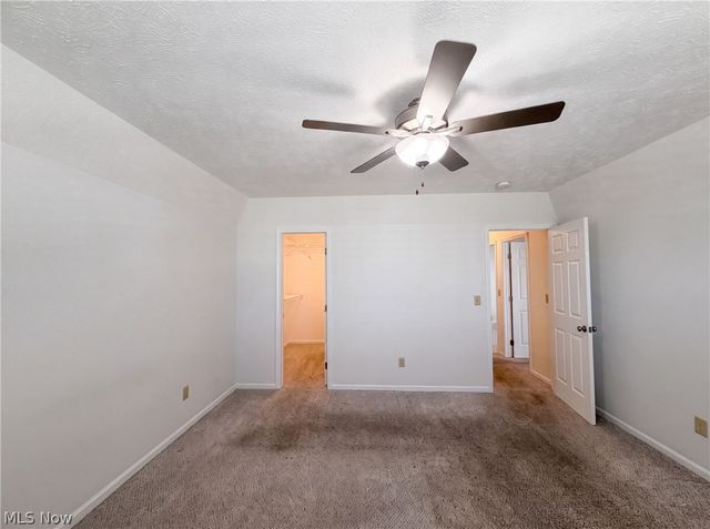 159 Prestwyck Lane, Elyria, OH 44035