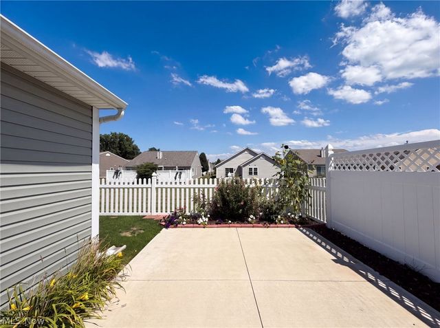 159 Prestwyck Lane, Elyria, OH 44035