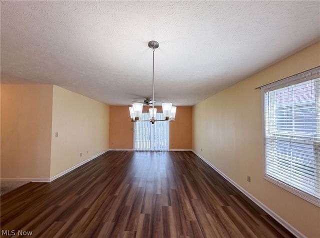159 Prestwyck Lane, Elyria, OH 44035