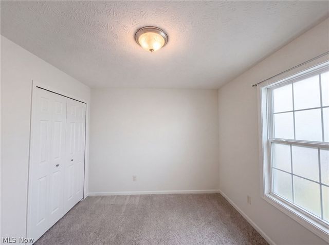 159 Prestwyck Lane, Elyria, OH 44035