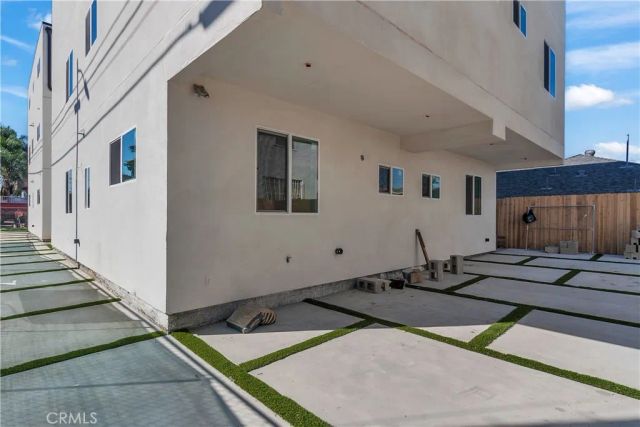 2843 Folsom, Los Angeles, CA 90033