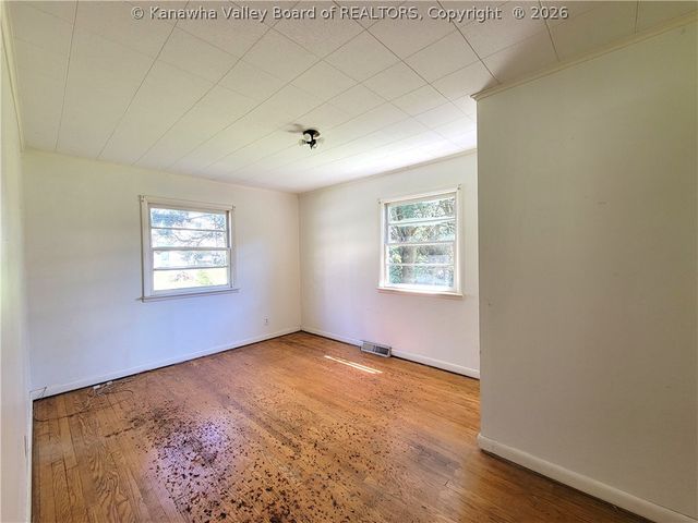 233 Morris Avenue, Pratt, WV 25162