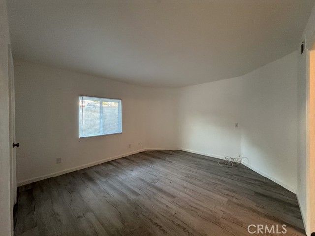 19351 Strathern, Reseda (los Angeles), CA 91335