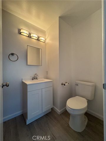 19351 Strathern, Reseda (los Angeles), CA 91335