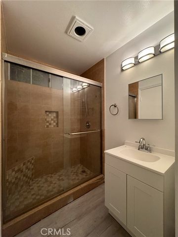 19351 Strathern, Reseda (los Angeles), CA 91335