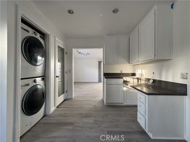 19351 Strathern, Reseda (los Angeles), CA 91335