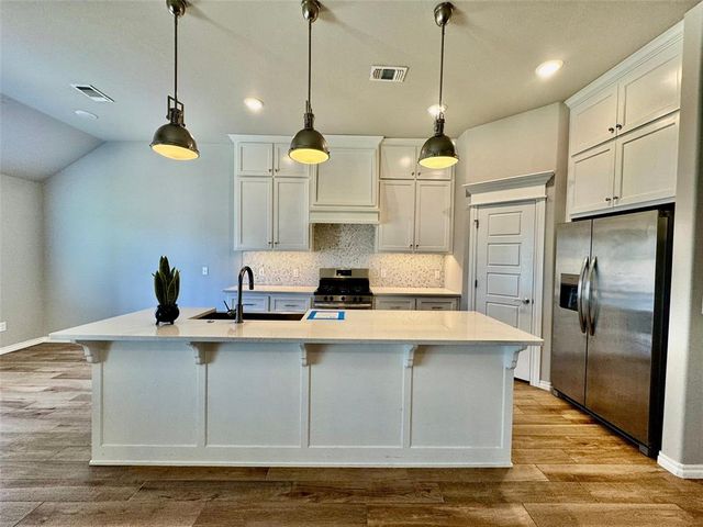 12112 Ava Grace Lane, Yukon, OK 73099